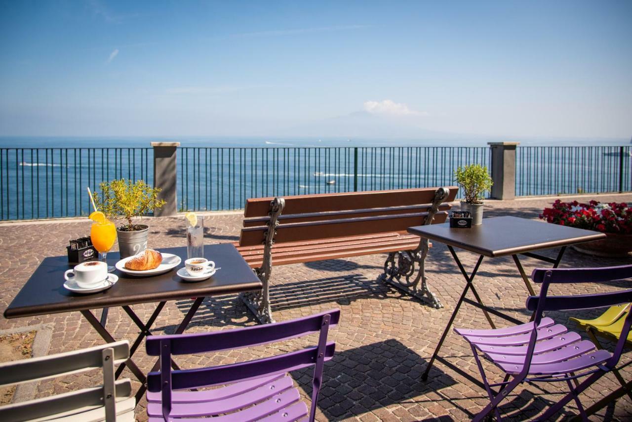 Suite Villa Comunale Sorrento Exteriör bild